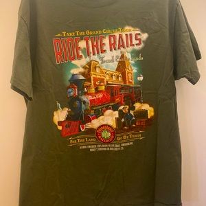 Disneyland t-shirt